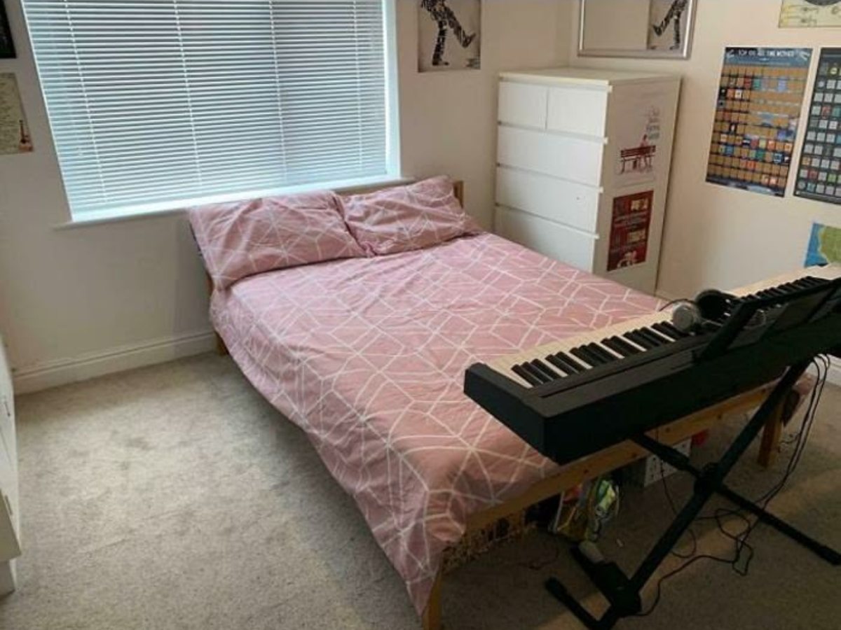 Bedroom after cleaning